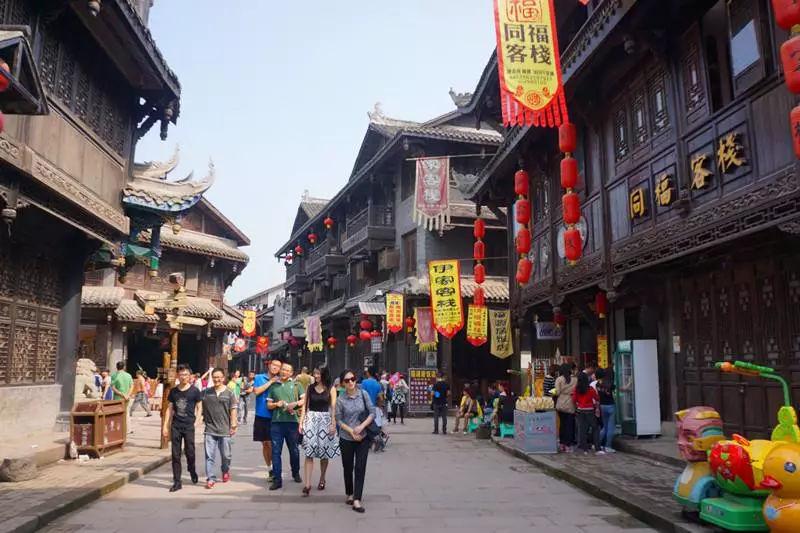 阴暗森林